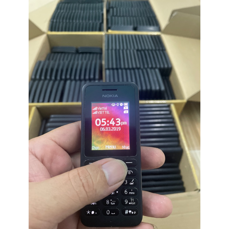 Nokia 105 2016 chính hãng , loa to , sóng khỏe , vỏ hơi trầy chút nhé khách