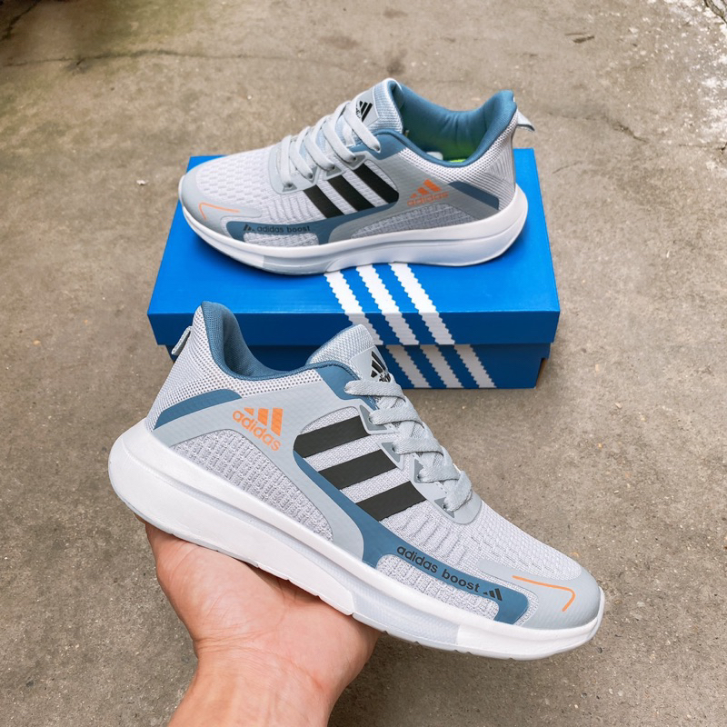 GIẦY THỂ THAO CHẠY BỘ NAM NỮ SIÊU NHẸ , THIẾT KẾ ĐƠN GIẢN THOÁNG KHÍ CÓ SẴN