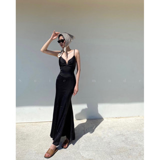 IVER DRESS ( váy lụa dài )