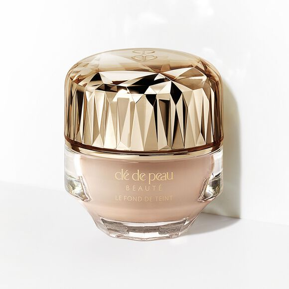 Kem Nền Giàu Dưỡng Chất Mang Lại Cảm Giác Mịn Màng, Mỏng Nhẹ Cle De Peau Beaute Le Fond De Teint Foundation SPF 25/PA++