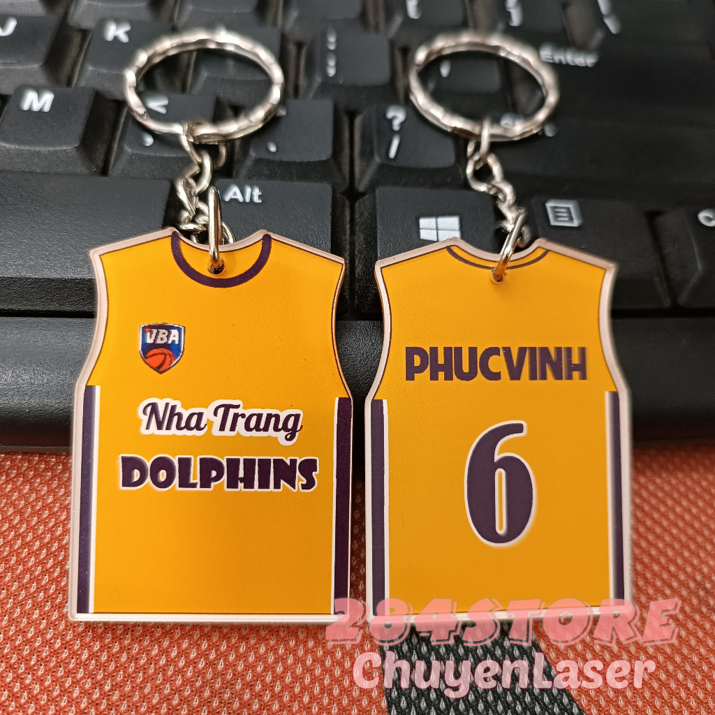 Móc khóa mica áo bóng rổ thay tên và số theo yêu cầu, móc khóa in hai mặt