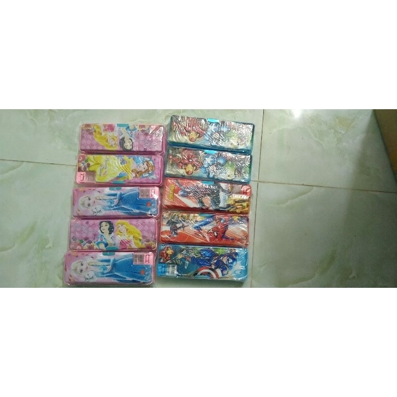 Hộp bút nam châm cho bé