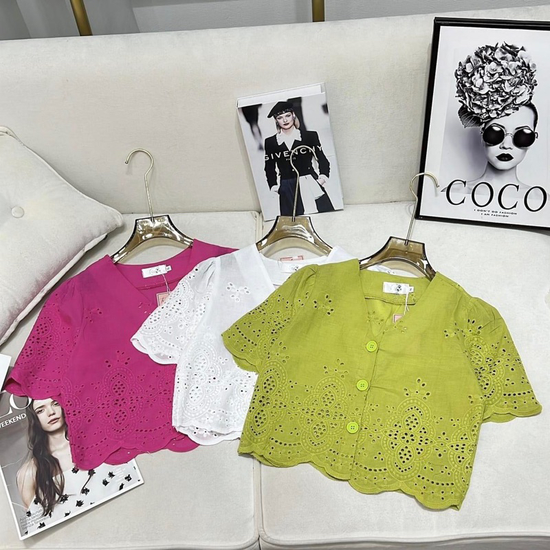 SET CHÂN VÁY XOÈ DÀI ÁO CROP REN XÔ TAY NGẮN