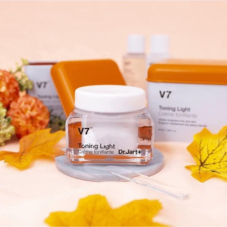Kem Dưỡng Da V7 Toning Light 50ml