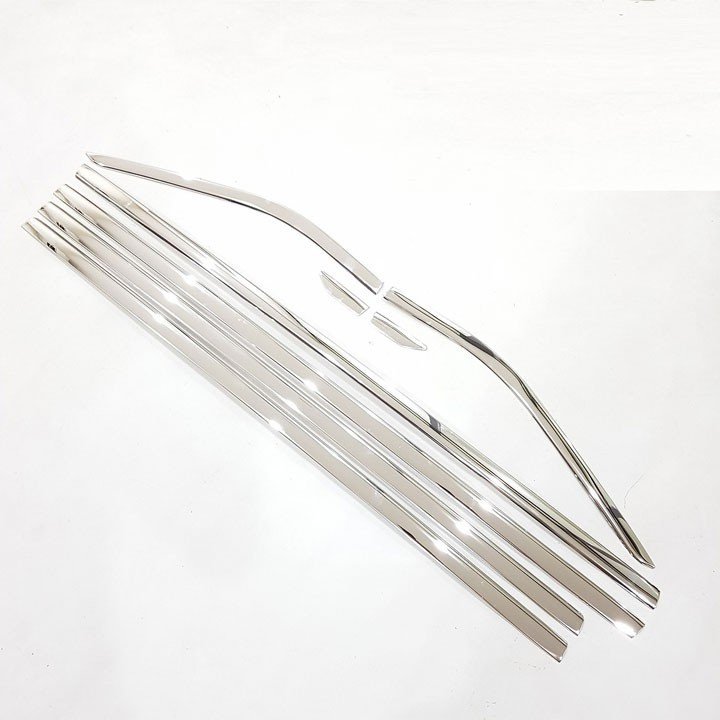 Nẹp viền chân ,cong kính xe Mitsubishi Xpander 2018 - 2021, 2022, 2023 inox cao cấp