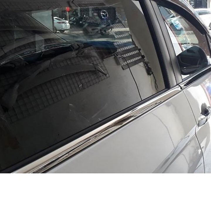 Nẹp viền chân ,cong kính xe Mitsubishi Xpander 2018 - 2021, 2022, 2023 inox cao cấp