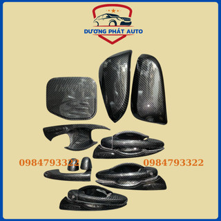 Phụ kiện ngoại thất CARBON xe Innova 2017- 2023 ( Ốp tay nắm, hõm cửa, nắp xăng, ốp gương vân cacbon Innova)