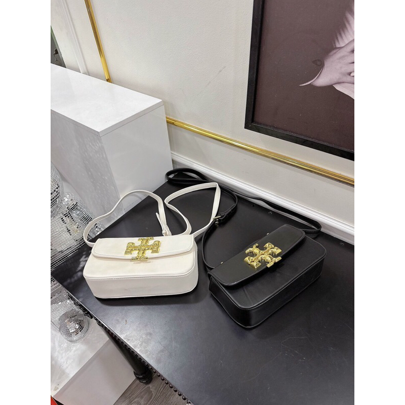 Túi đeo chéo Khoá hình chữ thập