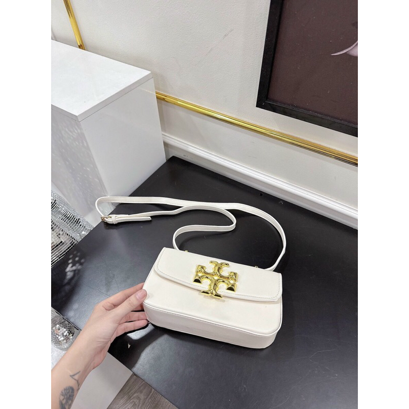 Túi đeo chéo Khoá hình chữ thập