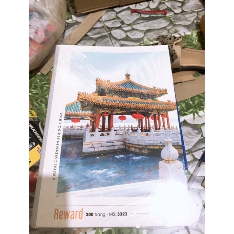 TẬP VỞ SINH VIÊN HẢI TIẾN 200/300 TRANG - VỞ SINH VIÊN REWARD KẺ NGANG 3323/3354 60GSM