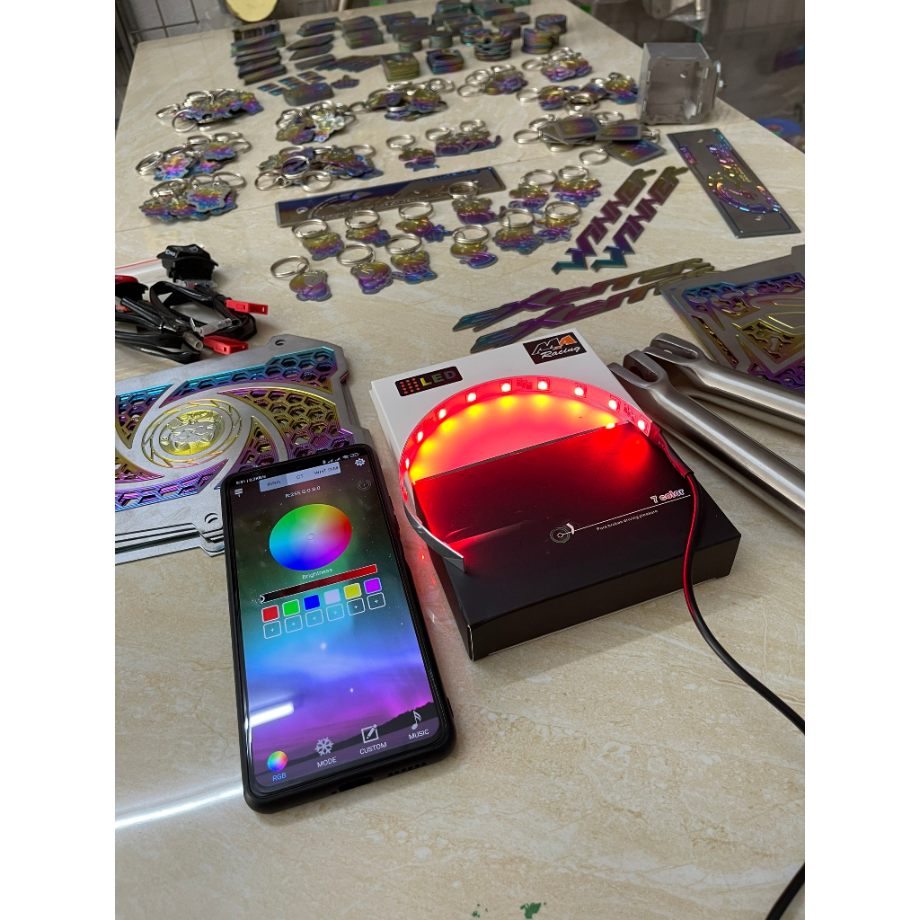 VÒNG LED MẮT QUỶ ĐỔI MÀU APP GẮN BI CẦU XENON BI LED