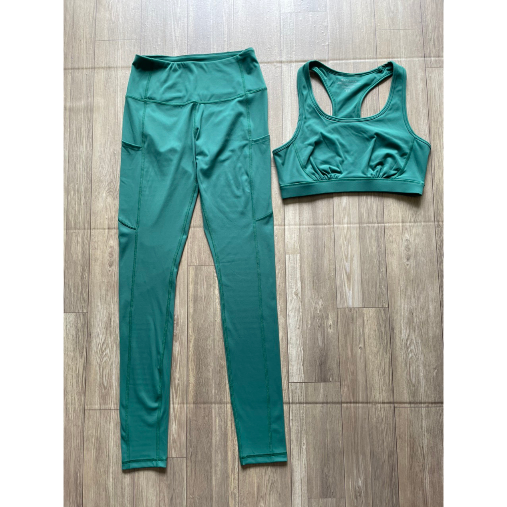 set bộ thể thao , tâp yoga , xịn xò , tôn dáng người mặc vnxk