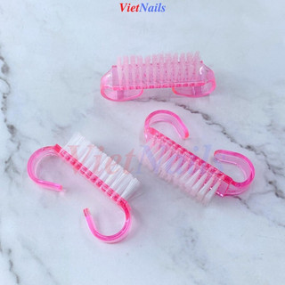Bàn chải chà móng tay, chân – bàn chải nhựa màu hồng phủi bụi móng