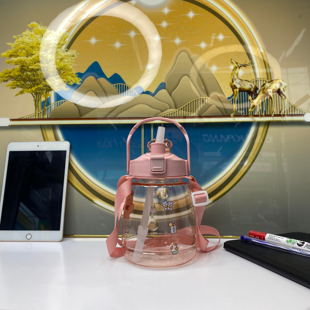 Bình nước trẻ em dung tích lớn 1300ml có ống hút, Bình uống nước cho bé kute kèm tikker 3D, 7 Ngày Đổi Trả! | BigBuy360 - bigbuy360.vn