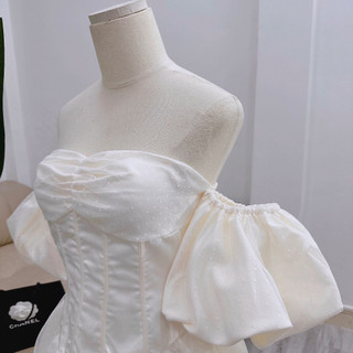 ĐẦM GẤM BẸT VAI ĐUÔI CÁ