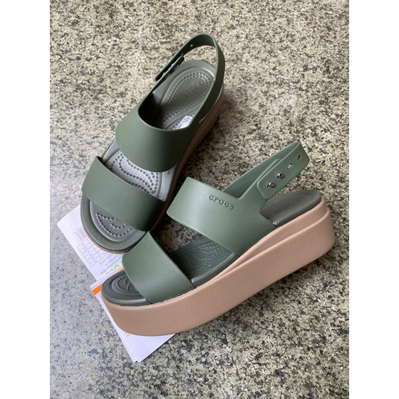 Giày sandal nhựa đế cao đi mưa