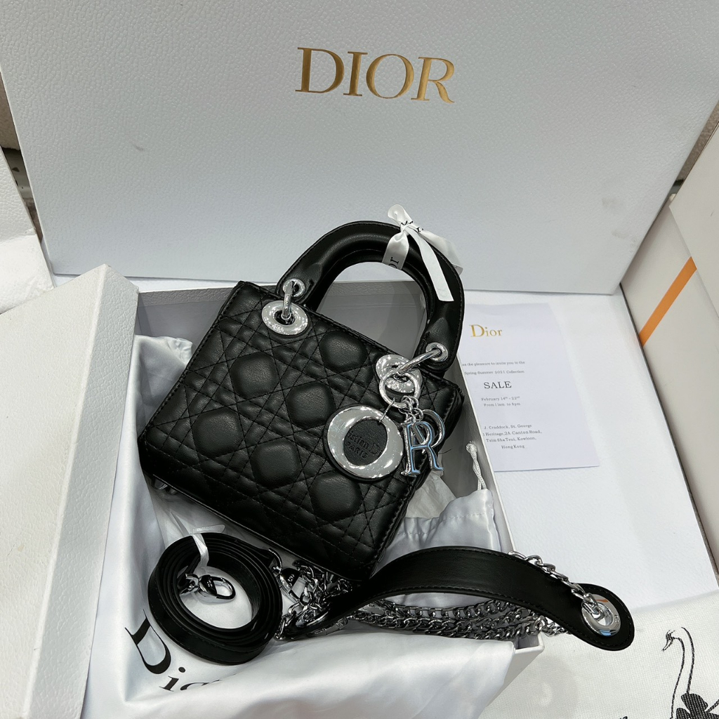 TÚI CD LADY SZ17 DA MỊN TAG BẠC