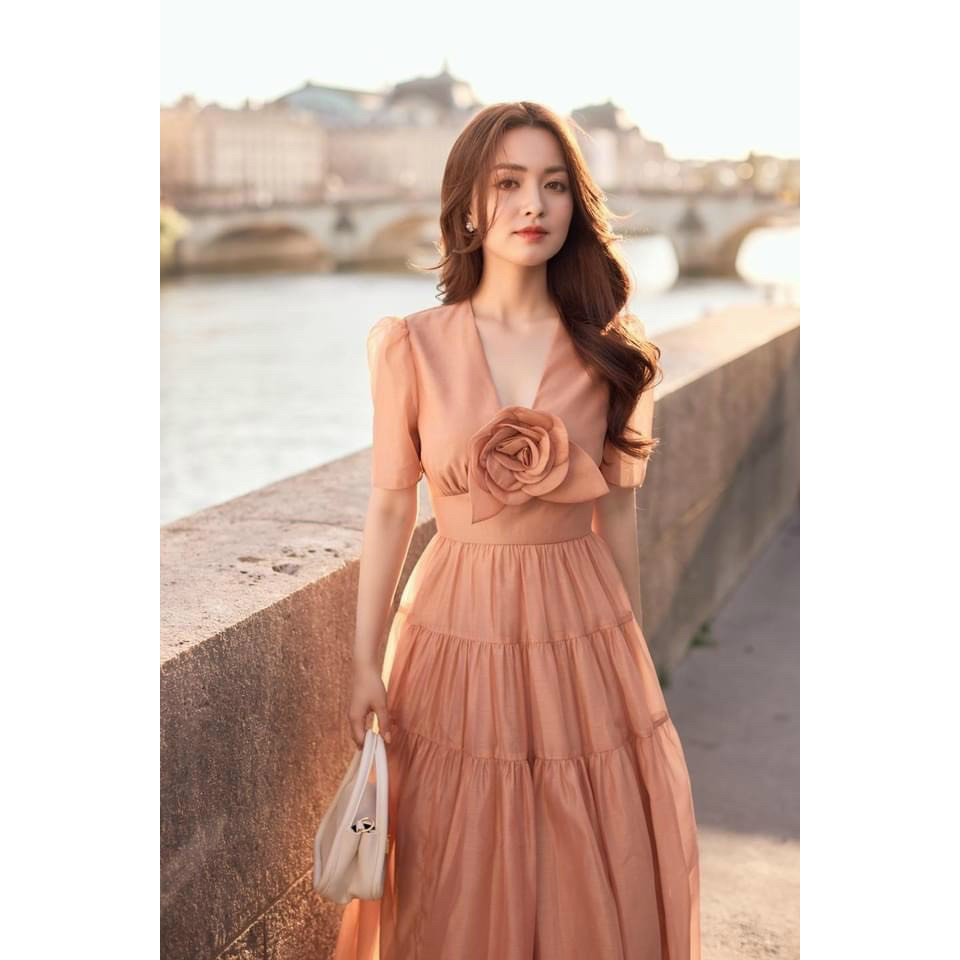 Váy tơ tiểu thư kết hoa ngực
