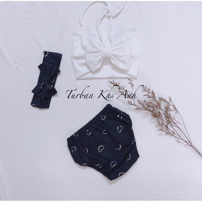 Bikini đi biển cho bé kèm turban