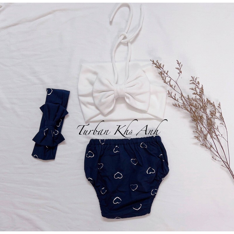 Bikini đi biển cho bé kèm turban