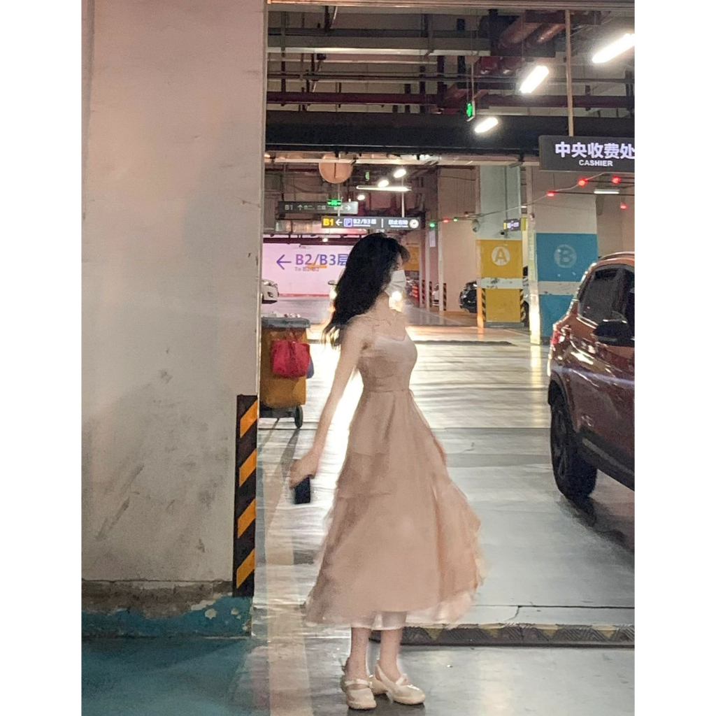 Váy hai dây đi biển đi chơi phong cách tỷ tỷ siêu Hot