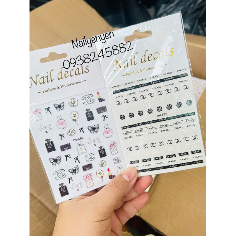 Sticker dán móng