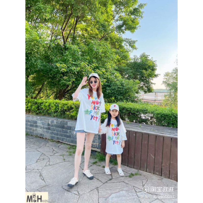 Sét váy áo hình chụp trải sàn bao chất cho mẹ và bé