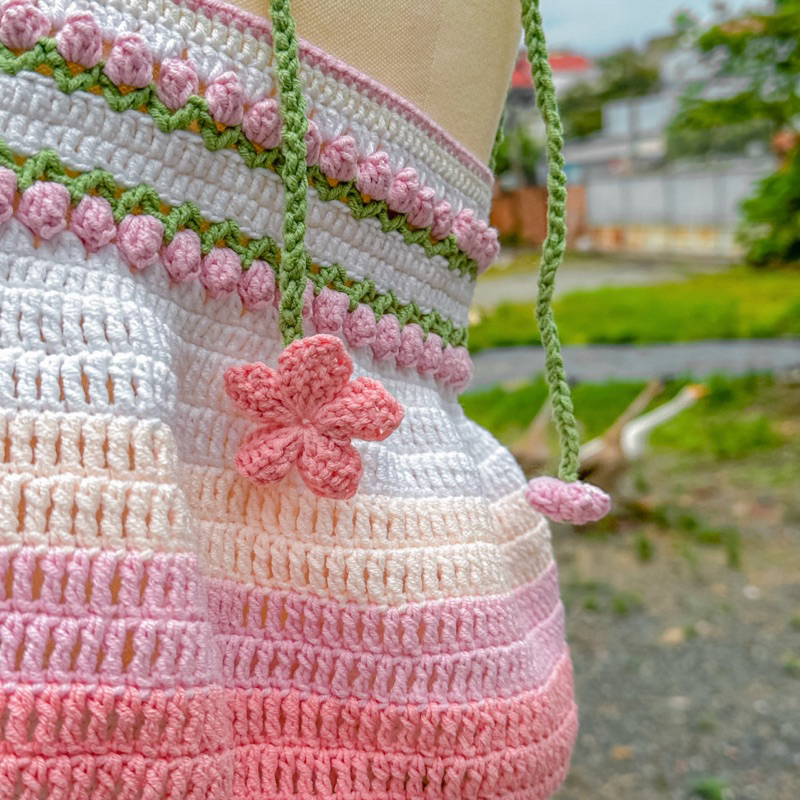 Tuplip top Áo croptop hai dây Set áo váy hoa tulip màu loang móc len handmade