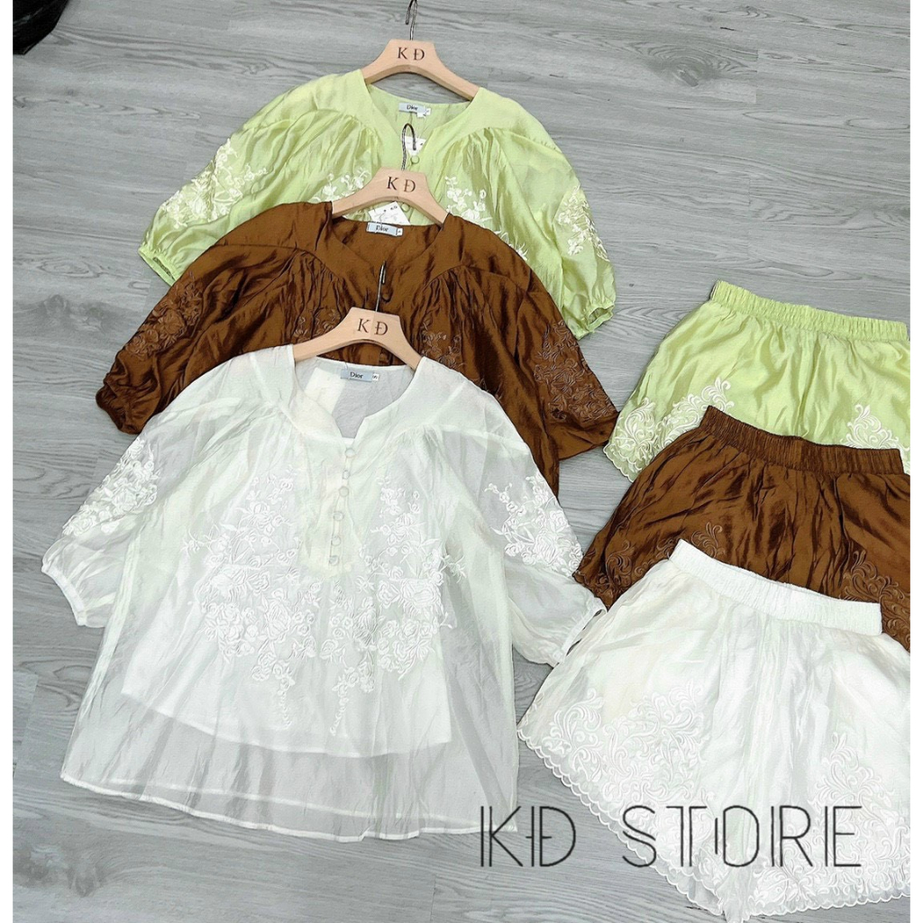 Set tơ thêu hoa tiểu thư
