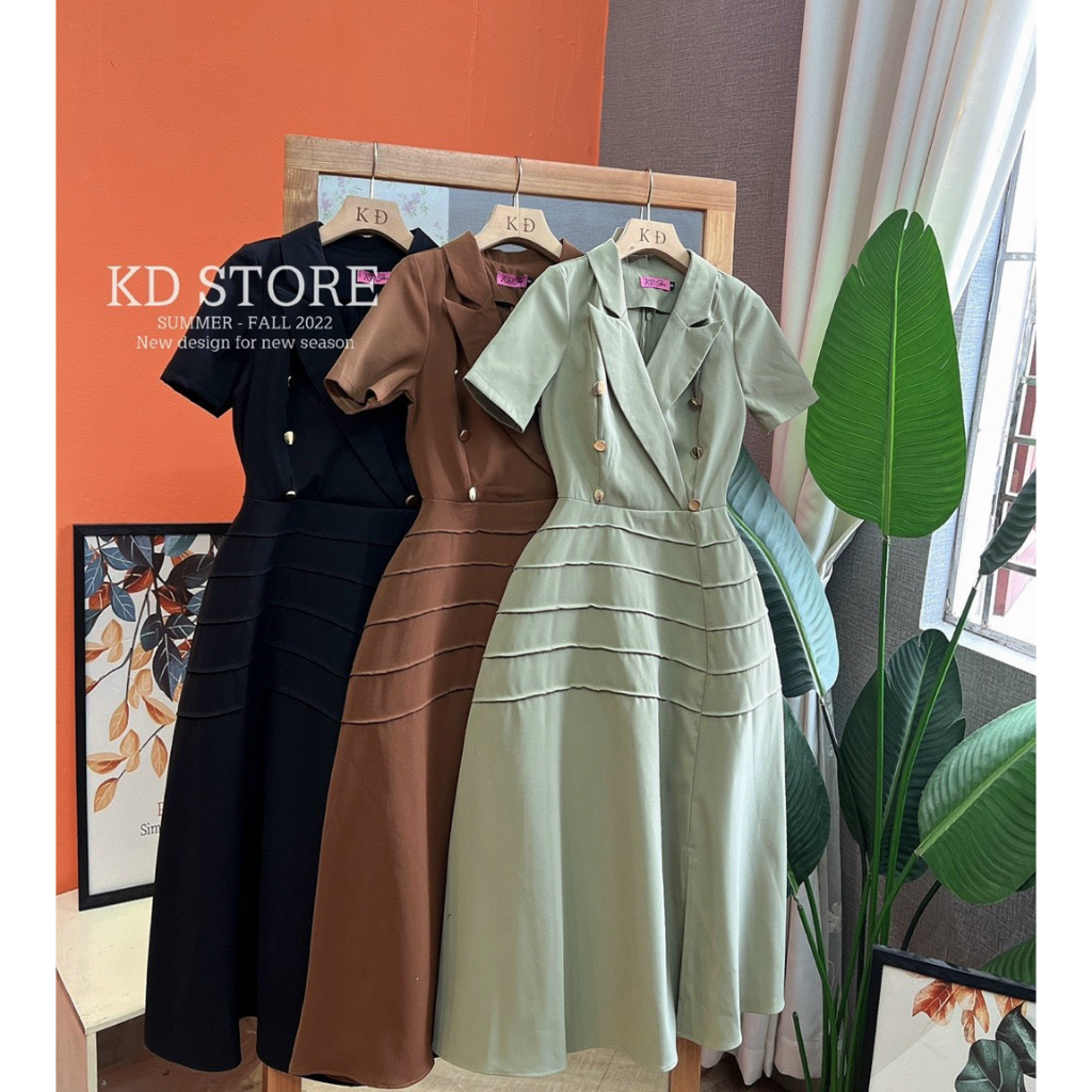 Váy xòe cổ vest may ly