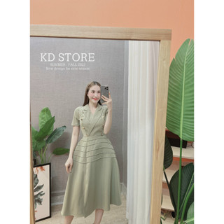 Váy xòe cổ vest may ly
