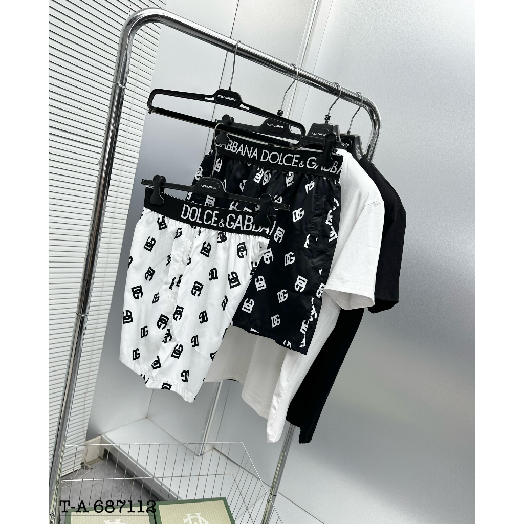 Bộ Quần Áo Nam Nữ DG In Chữ Trước Ngực Đơn giản kèm quần họa tiết DG Siêu Hot