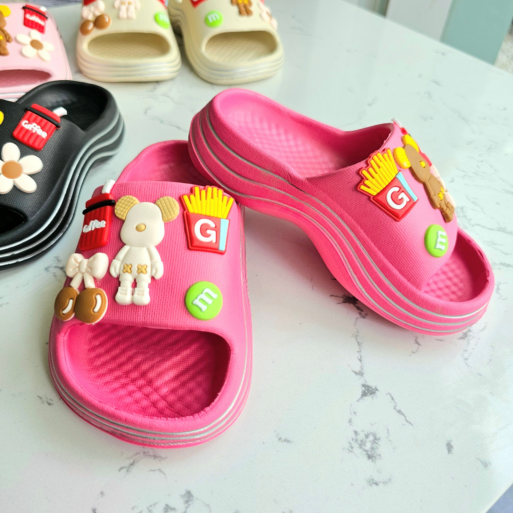 Dép Lê Quai Ngang Gợn Sóng Đính Sticker Dễ Thương Cho Bé Gái Chất Liệu Xốp Siêu Nhẹ