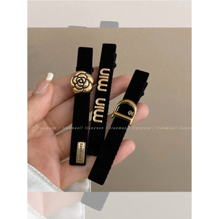 Kẹp Mỏ Vịt Nhung Phong Cách Retro