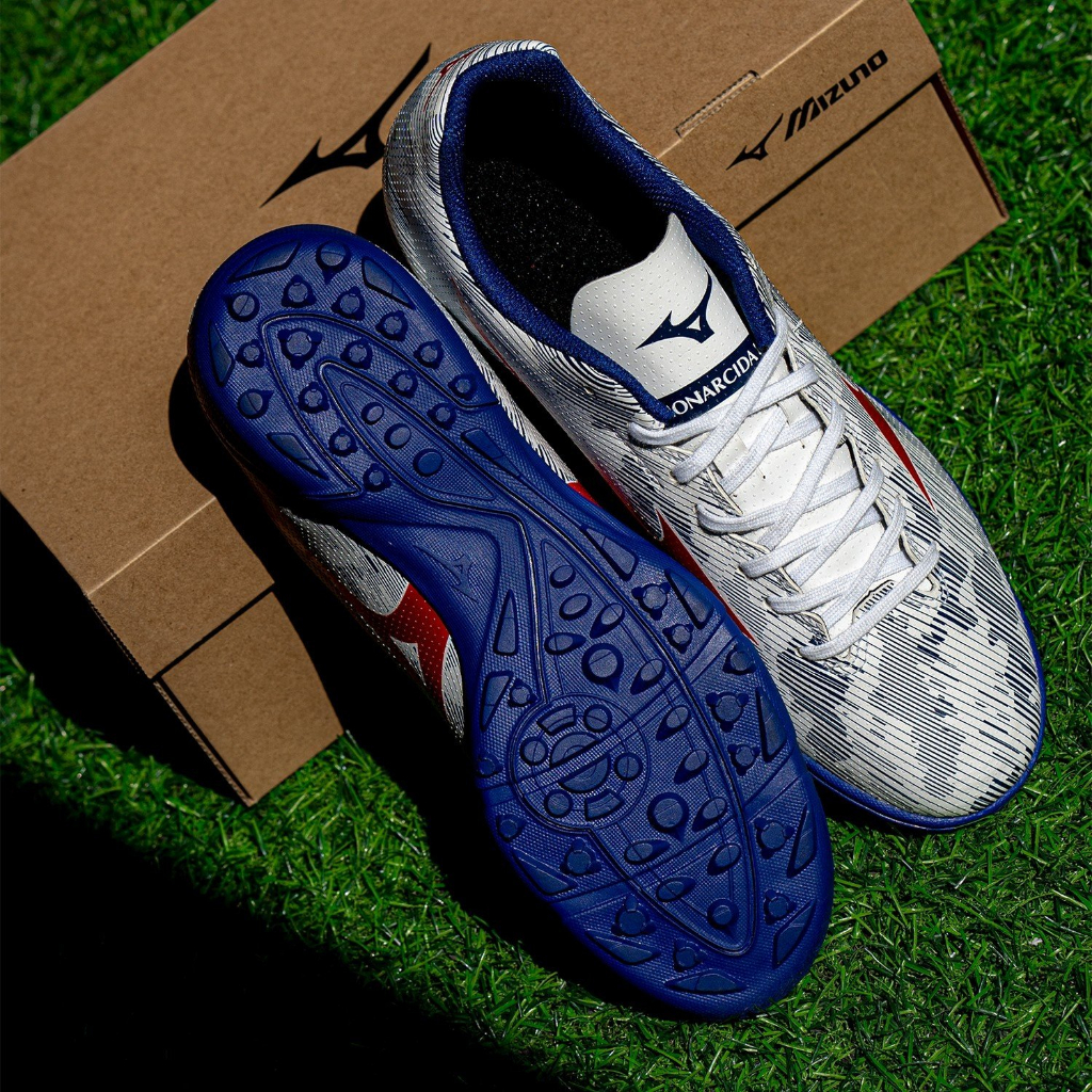Giày đá bóng Mizuno Monarcida Neo Sala Club TF, sân cỏ nhân tạo, cổ thấp, form giày ôm chân