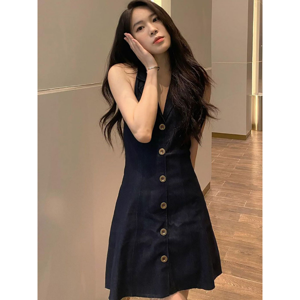 Váy denim cổ chữ V hở lưng phong cách sexy quyến rũ