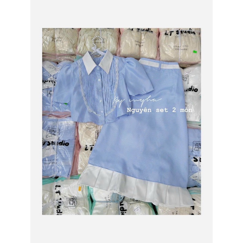 SET ÁO CROPTOP XANH SỌC CHÂN VÁY MIDI