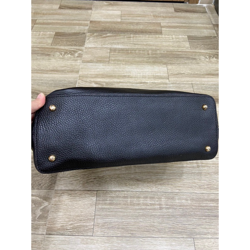 Túi si da thật hiệu LV Capucines 35