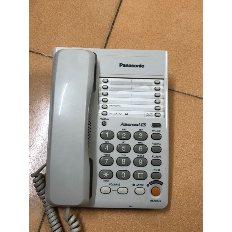 Điện thoại cố định có dây Panasonic 2373 loa ngoài .treo tường ,để bàn
