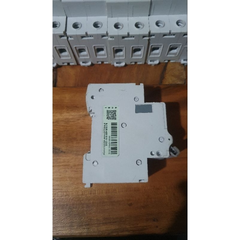 Aptomat 6A - Schneider Smart C6 - Mã OSMC32N2C6KG