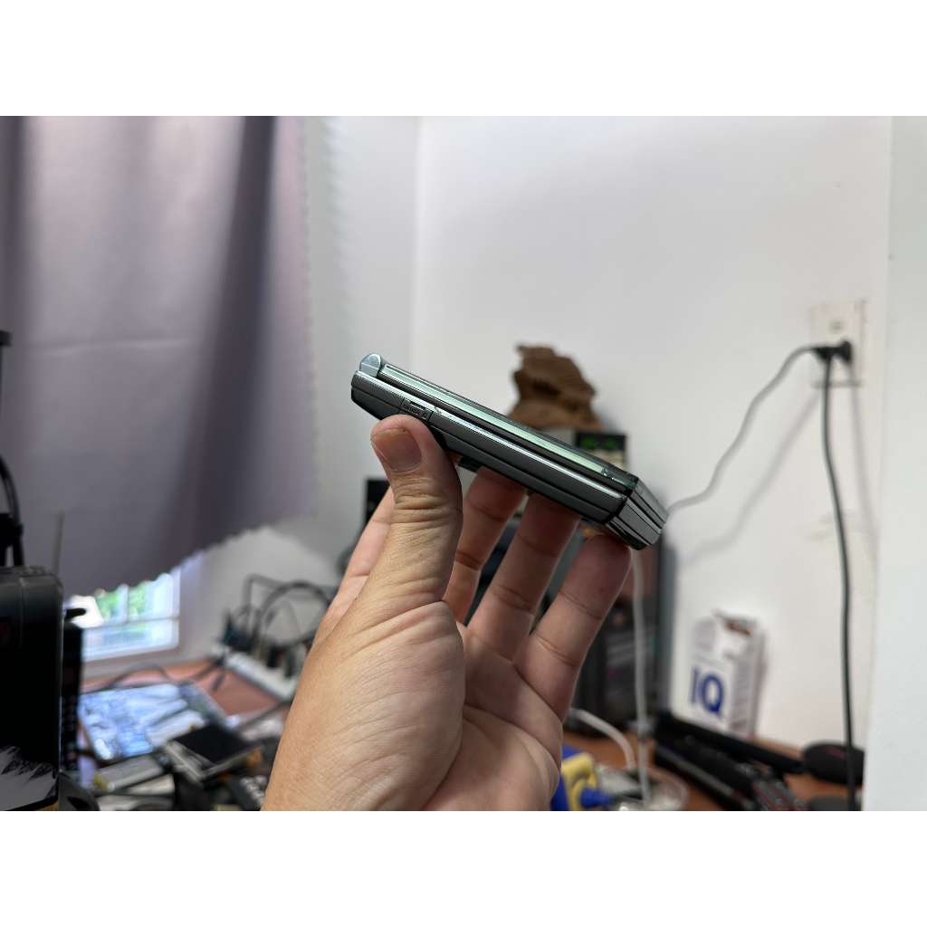 Điện thoại Sharp 7218u