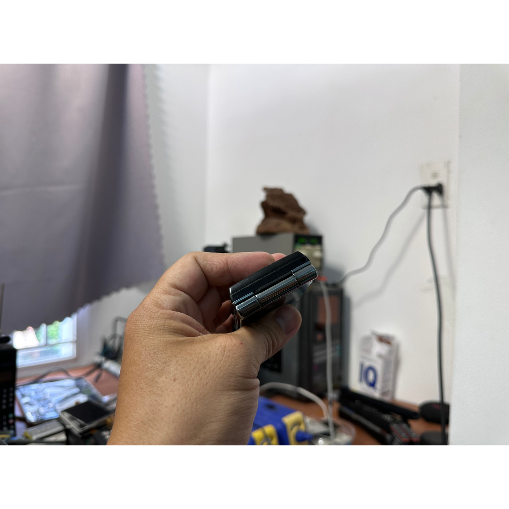 Điện thoại Sharp 7218u