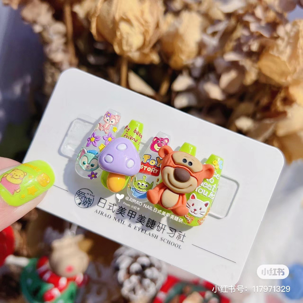 Sticker 5D in nổi hoạt hình, miếng dán trang trí móng tay hình gấu