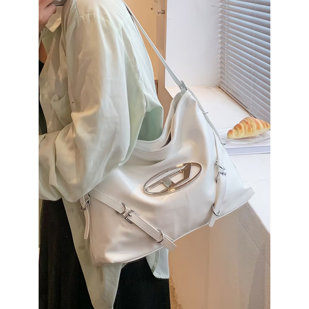 Order🌸Túi leng keng bạc Nhật Bản và Hàn Quốc Túi Messenger Túi đeo vai dung tích lớn Túi đeo nách Túi đi xe máy