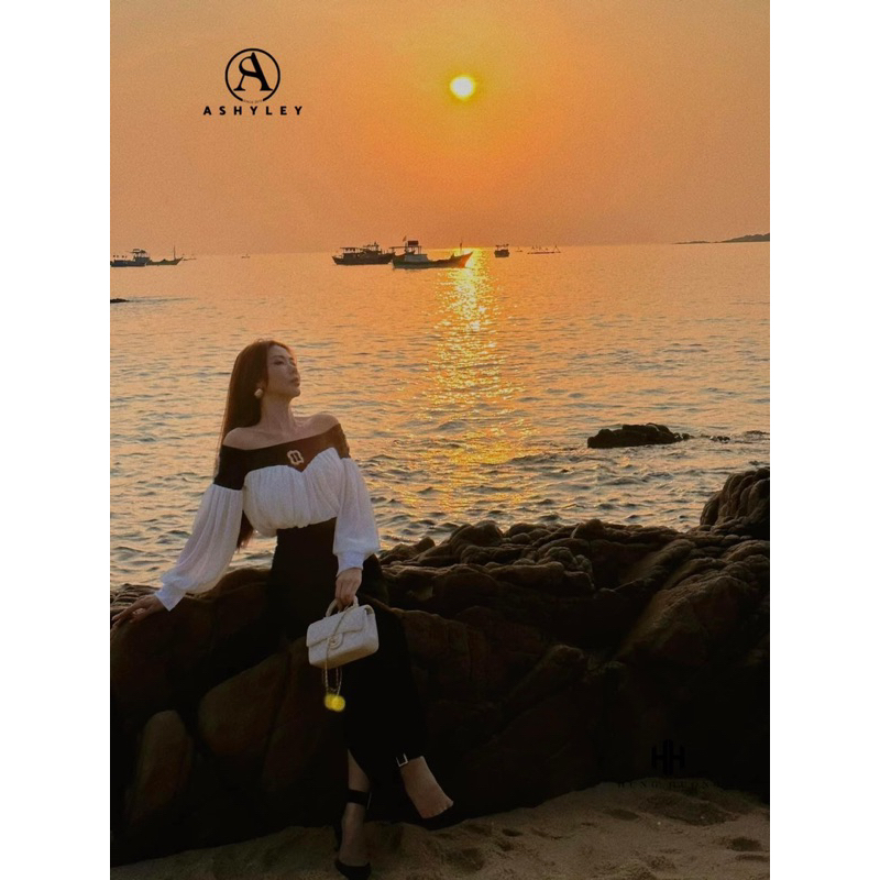 𝑳𝒂𝒕𝒊𝒇𝒂 𝑺𝒆𝒕 Ashyley Thiết Kế Áo Trễ Vai Xếp Ly Phối Chân Váy Ôm Sang Chảnh