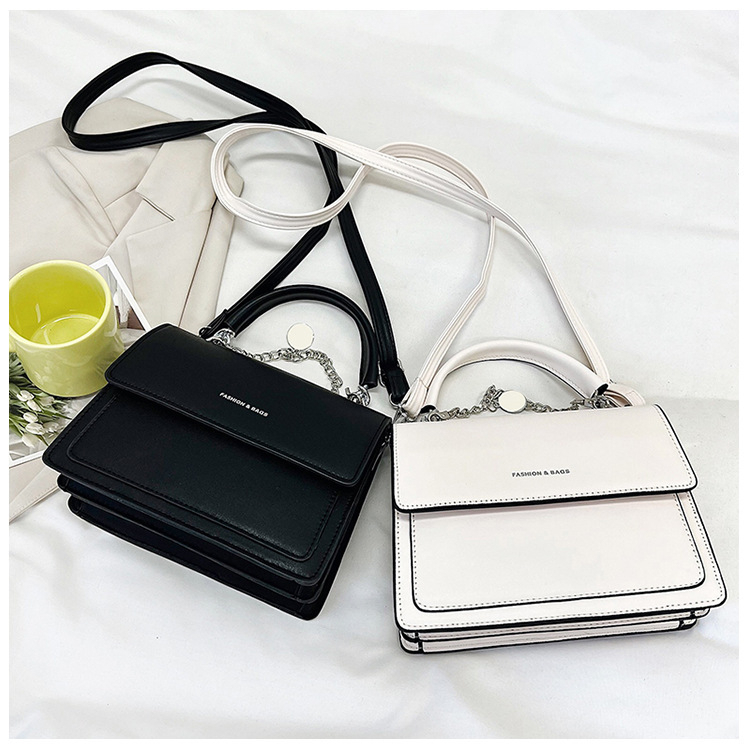 Túi Xách Nữ Giá Rẻ Đeo Chéo Nắp Gập Đẹp Phong Cách Trẻ Trung Dễ Thương