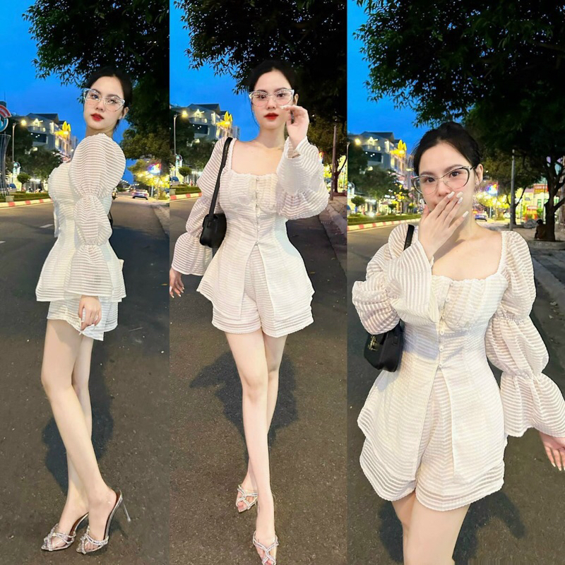SET ÁO TRẮNG LỖ CỔ VUÔNG XẺ TÀ + SHORT