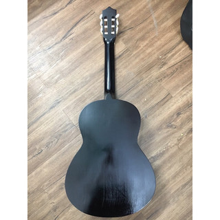 Đàn guitar gỗ thông giá rẻ nhất.