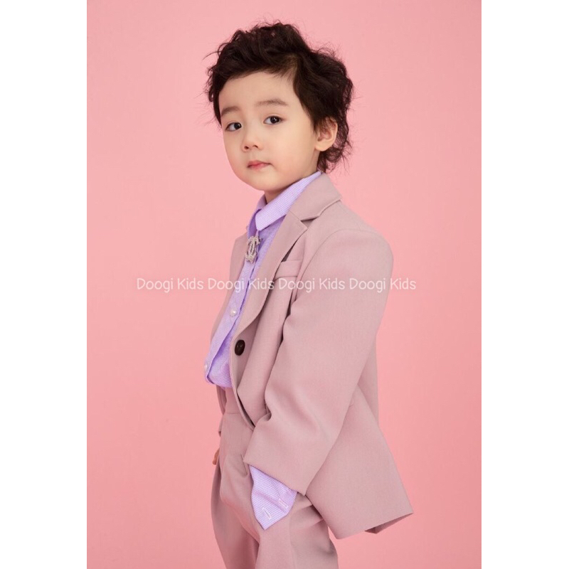 Bộ Vest Hồng Cho Bé Chất Vải Đẹp