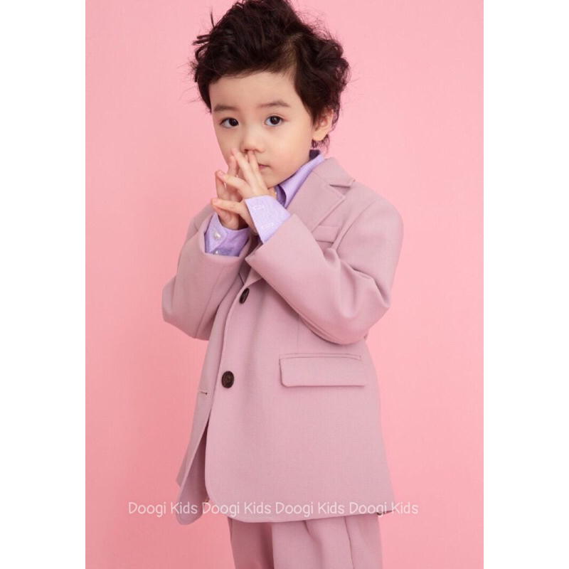 Bộ Vest Hồng Cho Bé Chất Vải Đẹp